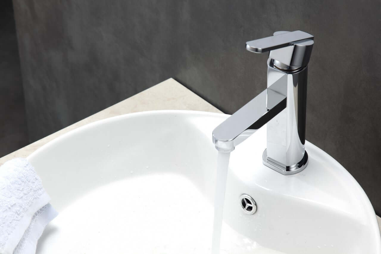 Aqua Roundo Single Hole Mount Bathroom Vanity Faucet Chrome Finish