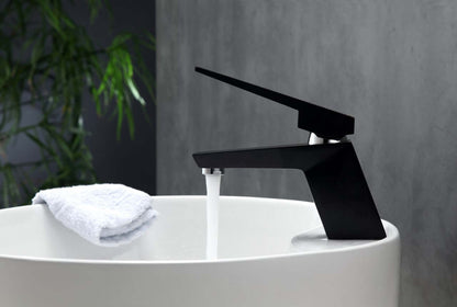 Aqua Siza Single Lever Modern Bathroom Vanity Faucet