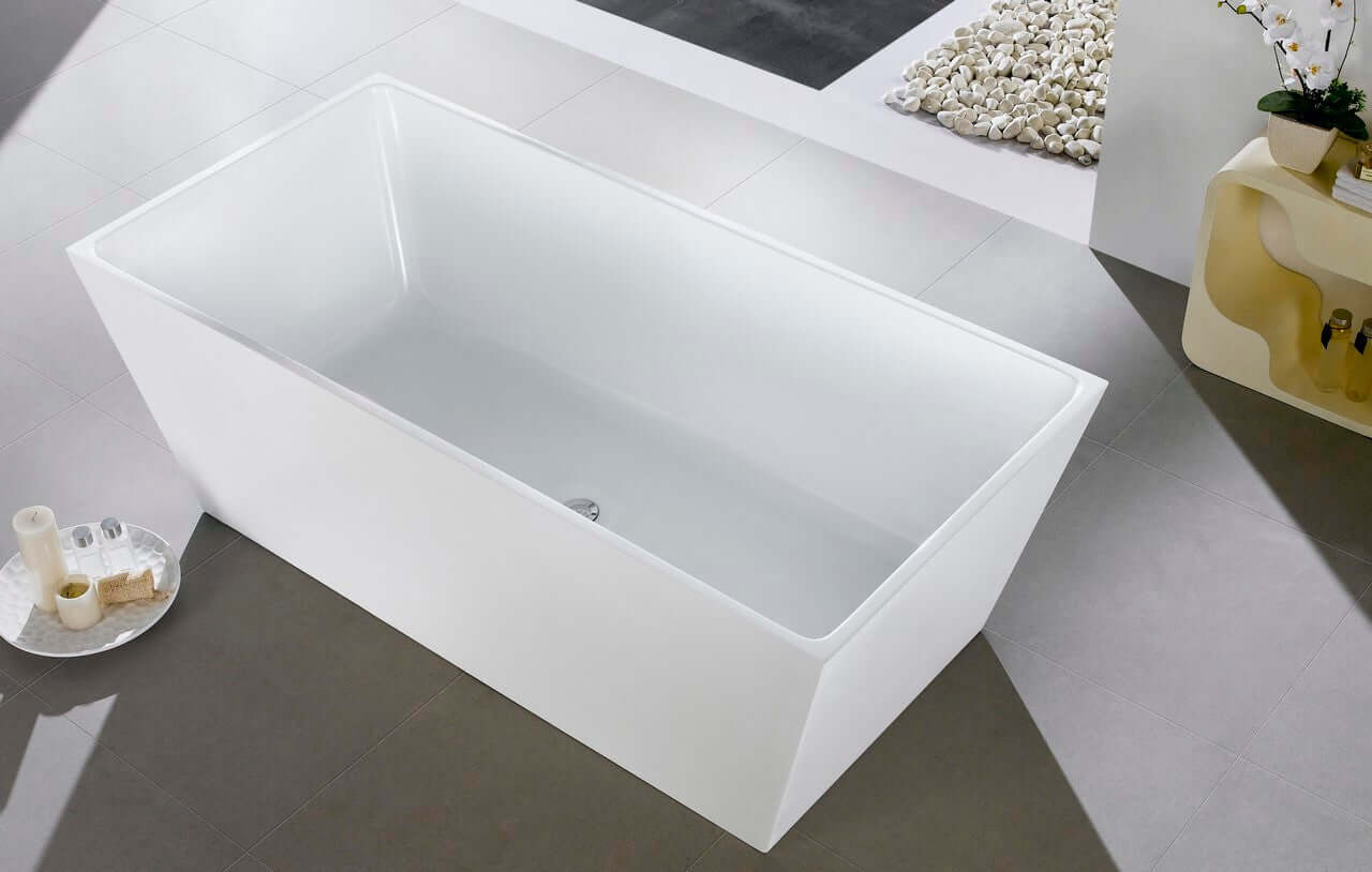 Kube Squadra 63" Freestanding Bathtub