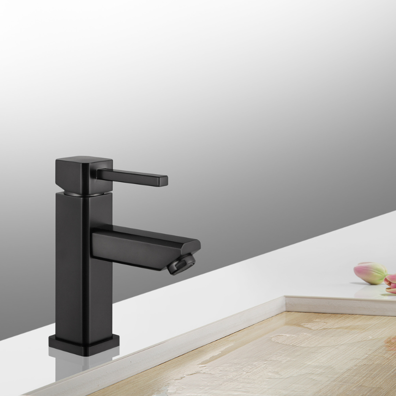 Modern Single Hole Faucet with Drain