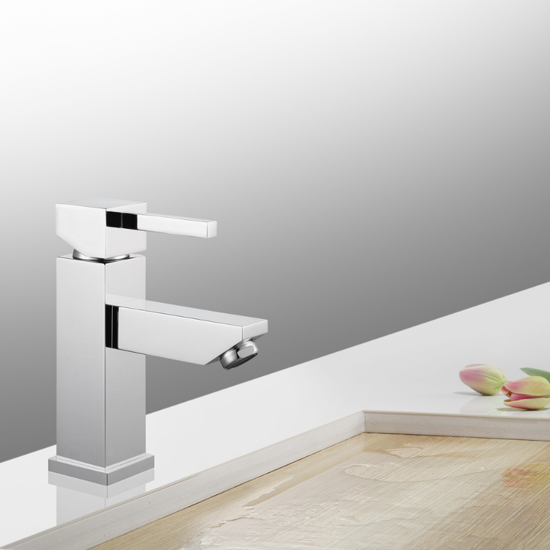 Modern Single Hole Faucet with Drain