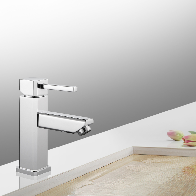 Modern Single Hole Faucet with Drain